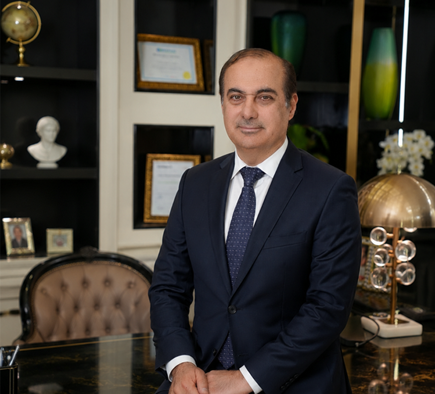 CEO (32).png